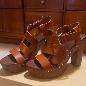 Mossimo Supply Co. Tan Platform Sandals